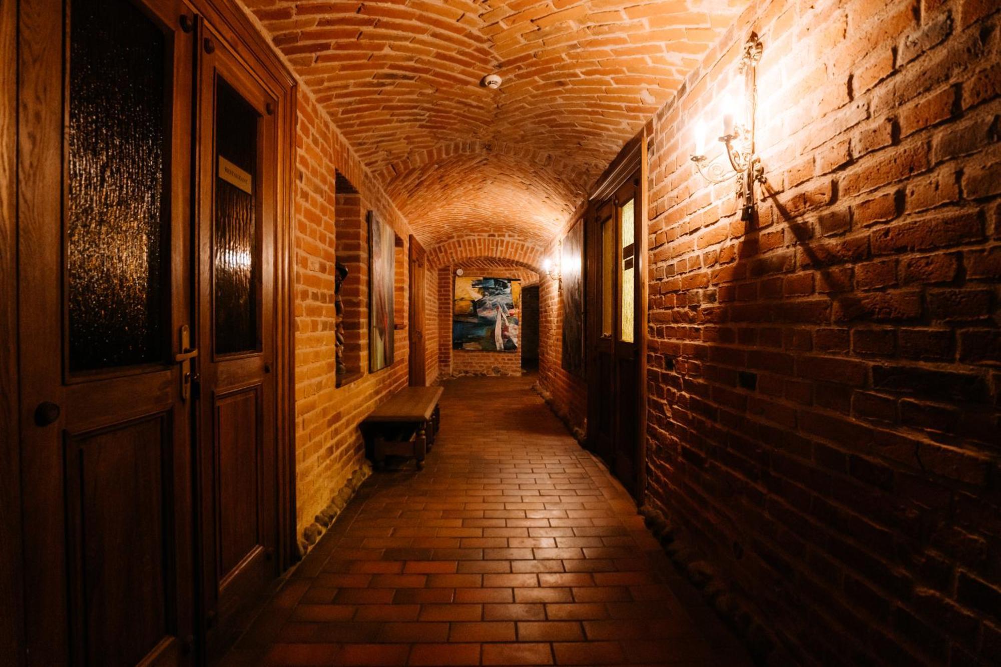 Palac Srodka Chrzypsko Wielkie エクステリア 写真